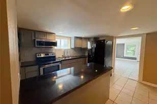 4817 Ave Q 1/2, Galveston, TX 77551 - Photo 10