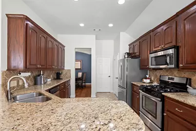 18 Almond Branch Place, The Woodlands, TX 77382 - Photo 18