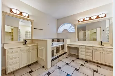 24622 Okehampton Drive, Tomball, TX 77375 - Photo 8