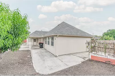 8714 Emerald Heights Court, Houston, TX 77083 - Photo 4