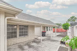 8714 Emerald Heights Ct, Houston, TX 77083 - Photo 6