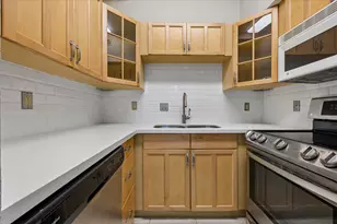 2100 Tanglewilde St, Houston, TX 77063 - Photo 6