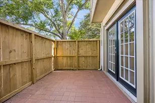 2100 Tanglewilde St, Houston, TX 77063 - Photo 10
