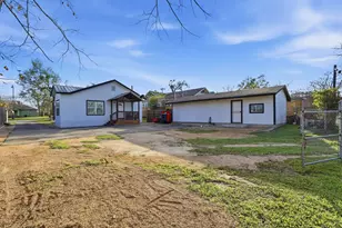 308 E Phillips St, Conroe, TX 77301 - Photo 28