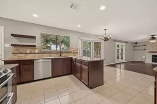 1030 Mabry Mill Rd, Houston, TX 77062 - Photo 14