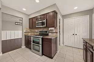1030 Mabry Mill Rd, Houston, TX 77062 - Photo 16