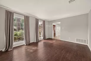 1030 Mabry Mill Rd, Houston, TX 77062 - Photo 6