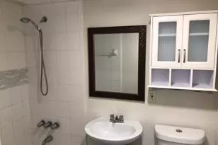 2100 S Wilcrest Dr S, Houston, TX 77042 - Photo 14