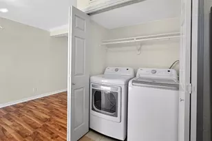 1221 Cedar Post Ln, Houston, TX 77055 - Photo 10