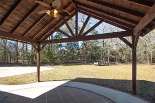 235 Hubert Ln, Livingston, TX 77351 - Photo 12