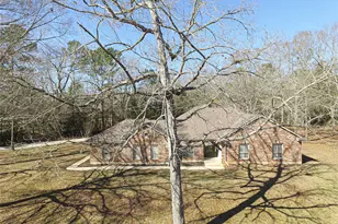 235 Hubert Ln, Livingston, TX 77351 - Photo 4