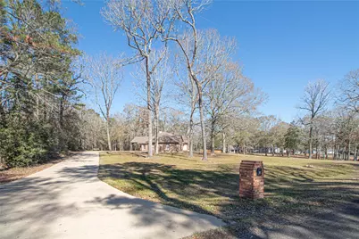 235 Hubert Lane, Livingston, TX 77351 - Photo 8