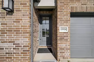 21926 Sam Raburn Dr, Tomball, TX 77375 - Photo 2