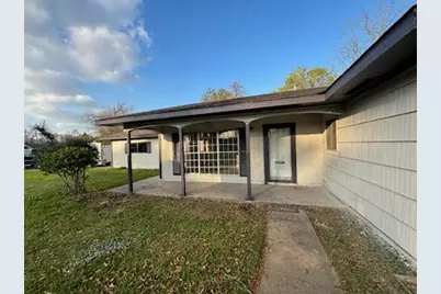 4220 Redwood Drive, Beaumont, TX 77703 - Photo 2