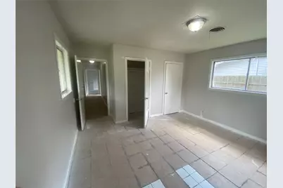 4220 Redwood Drive, Beaumont, TX 77703 - Photo 10