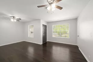 4326 Akard St, Houston, TX 77047 - Photo 12