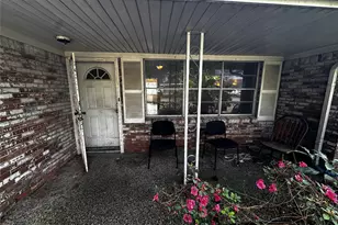 903 Elmwood Dr, Baytown, TX 77520 - Photo 16