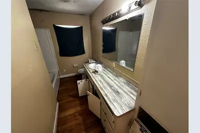 903 Elmwood Drive, Baytown, TX 77520 - Photo 38