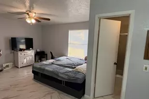 13411 Natasha Ln, Houston, TX 77015 - Photo 18