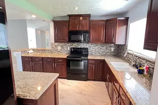 13411 Natasha Ln, Houston, TX 77015 - Photo 26