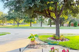 17507 N Riata Lake Dr, Cypress, TX 77433 - Photo 2