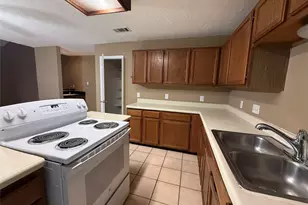 13218 Avonshire Dr, Houston, TX 77083 - Photo 6