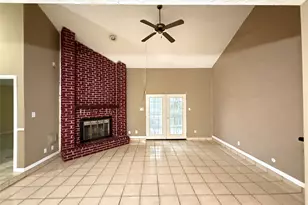 13218 Avonshire Dr, Houston, TX 77083 - Photo 2