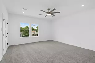8215 Gladstone St, Houston, TX 77051 - Photo 12