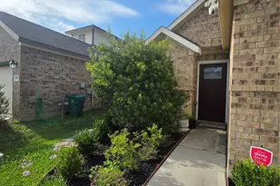 1942 Barrett Gables Dr, Crosby, TX 77532 - Photo 1