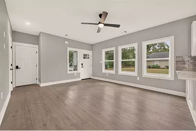 603 Texas Street, Tomball, TX 77375 - Photo 8