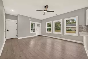 603 Texas St, Tomball, TX 77375 - Photo 8
