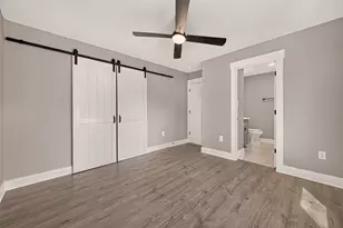 603 Texas St, Tomball, TX 77375 - Photo 28