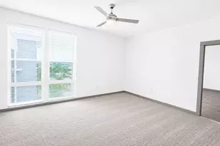 1111 N Durham Dr, Houston, TX 77008 - Photo 10