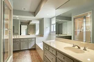 15614 Whitewater Ln, Houston, TX 77079 - Photo 8