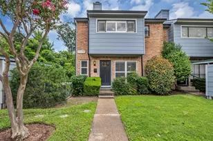 749 Worthshire St, Houston, TX 77008 - Photo 2