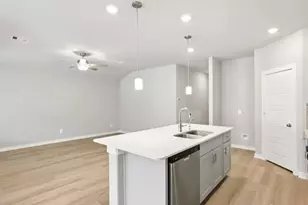 18487 Lndg Mdws Ln, New Caney, TX 77357 - Photo 2