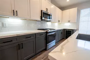 2056 Johanna Dr, Houston, TX 77055 - Photo 16