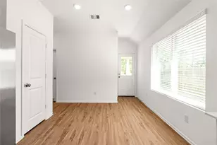 2039 Barrett Gables Dr, Crosby, TX 77532 - Photo 14