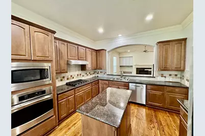 7608 Janak Drive, Houston, TX 77055 - Photo 6