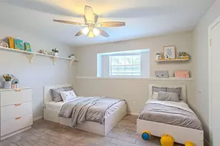 5606 Water Leaf Ln, Houston, TX 77088 - Photo 8