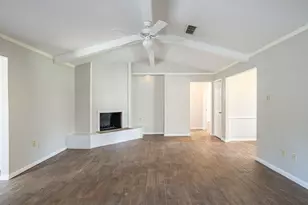 5606 Water Leaf Ln, Houston, TX 77088 - Photo 12