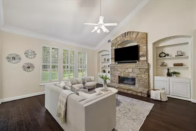 14530 Millhouse Road, Pinehurst, TX 77362 - Photo 12