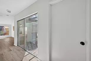 1917 Trixie Ln, Houston, TX 77042 - Photo 8