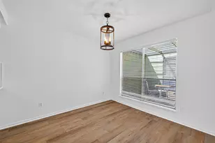 1917 Trixie Ln, Houston, TX 77042 - Photo 14