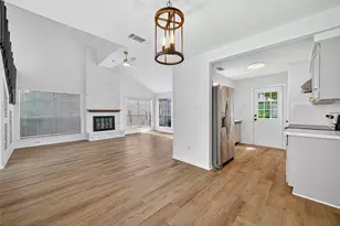 1917 Trixie Ln, Houston, TX 77042 - Photo 16