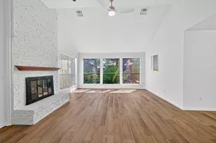 1917 Trixie Ln, Houston, TX 77042 - Photo 10