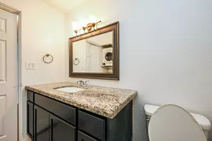 7510 Shadyvilla Ln, Houston, TX 77055 - Photo 18