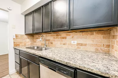 7510 Shadyvilla Lane #17, Houston, TX 77055 - Photo 2
