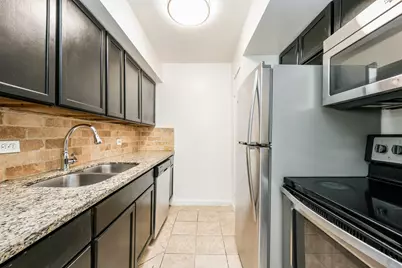7510 Shadyvilla Lane #17, Houston, TX 77055 - Photo 4