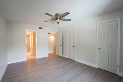 7575 Katy Freeway #143, Houston, TX 77024 - Photo 16